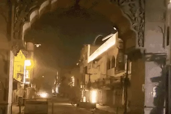 Read more about the article जालंधर के इस इलाके समेत पंजाब में आज रात बजेंगे खतरे के सायरन और छा जाएगा घुप्प अंधेरा, लाइटें बंद रखने का सख्त आदेश