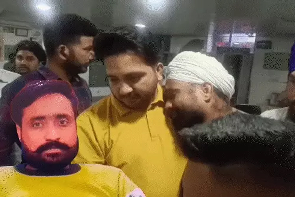 Read more about the article पंजाब में खूनी वारदात, गाड़ी धीरे चलाने को कहा तो गोलियों से भून डाला; एक की मौत और 4 घायल