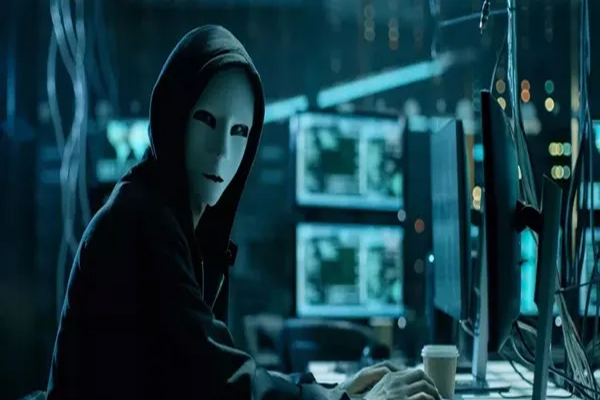 Read more about the article ऑनलाइन ट्रेडिंग से रातों-रात अमीर बनने का शौक पड़ा भारी, 20 लाख रुपए गंवा बैठा पंजाब का युवक; जानें ठगों ने कैसे बिछाया जाल