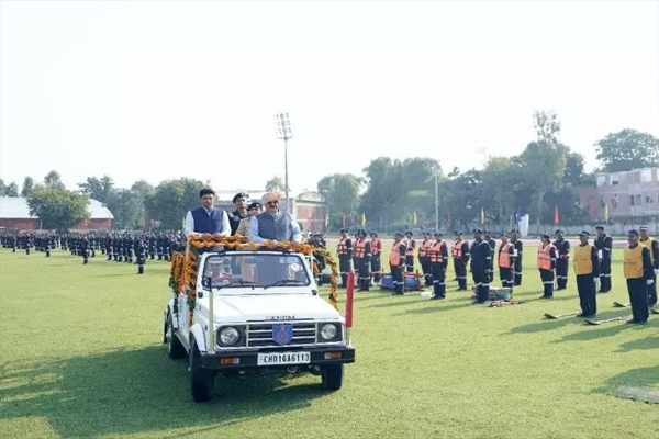 Read more about the article चंडीगढ़ में सेना के साथ कंधे से कंधा मिलाने का सुनहरा मौका, कल से शुरू होगी सिविल डिफेंस वॉलंटियर्स की नई भर्ती; पढ़ें पूरी डिटेल