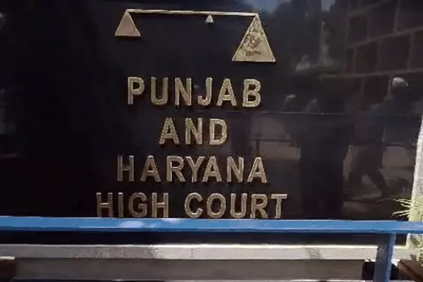 You are currently viewing ‘मुर्दे’ ने कैसे दे दी गवाही? पंजाब पुलिस का कारनामा देख हाईकोर्ट भी रह गया सन्न, अब CBI जांच की लटकी तलवार