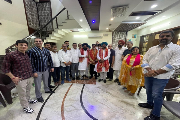 Read more about the article ਮਨਜੀਤ ਸਿੰਘ ਟੀਟੂ ਦੇ ਪ੍ਰਭਾਰੀ ਬਣਨ ਨਾਲ 15 ਨੰਬਰ ਮੰਡਲ ਹੋਇਆ ਸਰਗਰਮ, ਵਰਕਰਾਂ ਵਿੱਚ ਨਵਾਂ ਜੋਸ਼
