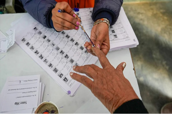 Read more about the article पंजाब में बज गया चुनावी बिगुल: कपूरथला, मोहाली, पठानकोट समेत 8 नगर निगम, 76 नगर काउंसिल और 21 नगर पंचायतों पर इस दिन होंगी वोटिंग, जाने कब आएंगे नतीजे