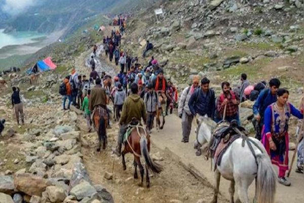 Read more about the article बाबा बर्फानी के भक्तों के लिए बहुत बड़ी खुशखबरी, अब नहीं करनी पड़ेगी 13 KM की कठिन चढ़ाई, जानें सरकार का क्या है मास्टरप्लान