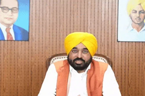 You are currently viewing श्री अकाल तख्त के फैसले पर CM भगवंत मान ने तोड़ी चुप्पी, वायरल वीडियो को लेकर किया ये बड़ा दावा