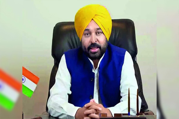 Read more about the article पंजाब के सरपंचों के लिए CM मान का बड़ा ऐलान, इस दिन से हर महीने मिलेगा 10 हजार रुपए वेतन