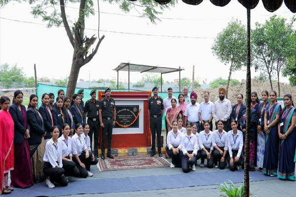 Read more about the article आर्मी कॉलेज ऑफ नर्सिंग, जालंधर कैंट में नए गर्ल्स हॉस्टल के निर्माण के लिए आधारशिला रखी गई