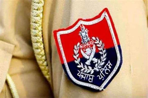 Read more about the article महिला इंस्पेक्टर से रेप और शादी का झांसा देकर ठगी, पंजाब पुलिस के SHO पर गिरी गाज; गिरफ्तारी के डर से हुआ फरार