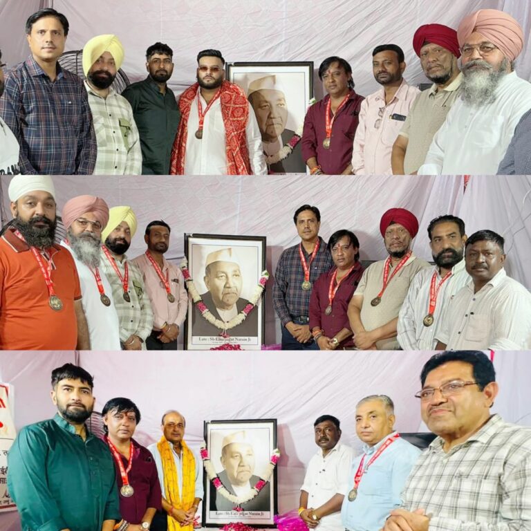 Read more about the article अमर शहीद लाला जगत नारायण जी की 45वीं पुण्यतिथि पर रक्तदान कैंप आयोजित, विशेष अतिथि के तौर पर पहुंची Digital Media Association ने की शिव परिवार मानव सेवा सोसायटी की सराहना