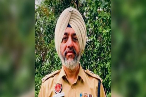 Read more about the article 2017 में एक टेबल के आमने-सामने थे ‘जग्गी’ जोहल और SSP राजजीत, 9 साल बाद किस्मत का अजीब खेल; दोनों पहुंचे सलाखों के पीछे
