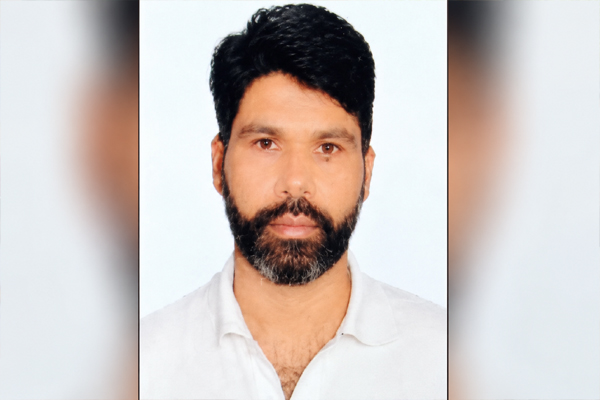 Read more about the article बेटा मर्डर केस में पुलिस रिमांड पर, इधर पिता को मोटरसाइकिल सवार हमलावरों ने गोलियों से भूना; पंजाब में खूनी गैंगवार से सनसनी