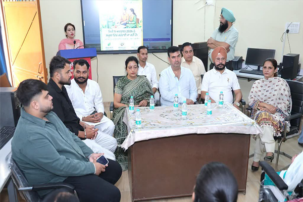 Read more about the article सरकारी स्कूलों को बेहतर बनाना और विद्यार्थियों को विश्वस्तरीय शिक्षा उपलब्ध करवाना मान सरकार की प्राथमिकता : वनीत धीर